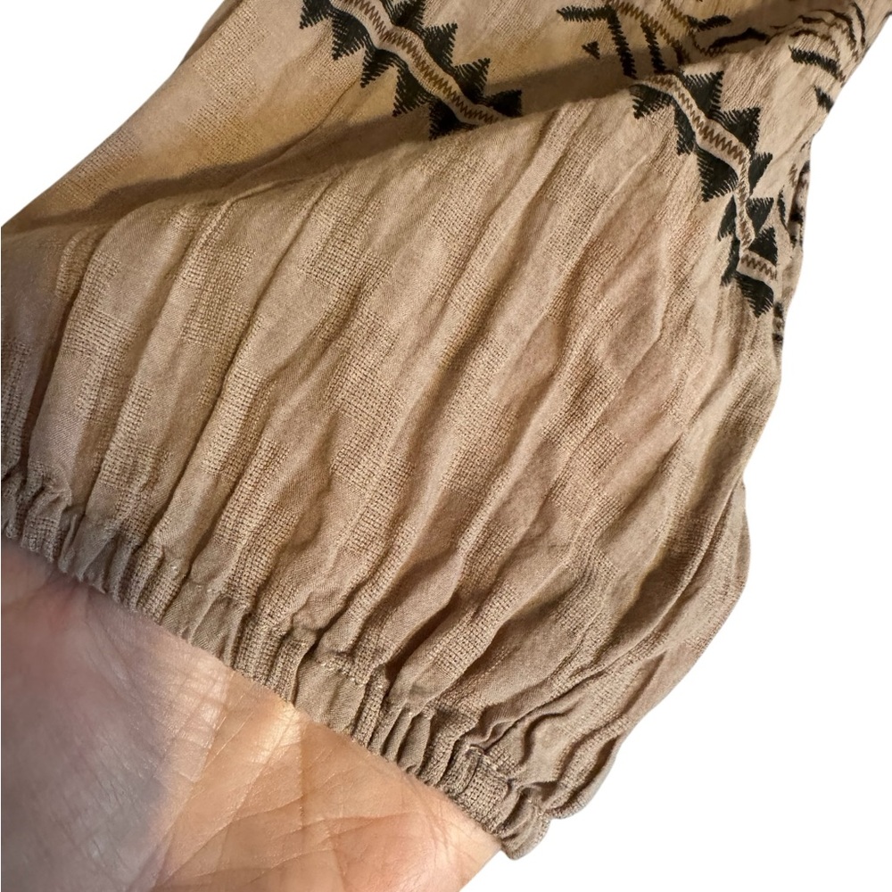 Lucky Brand Taupe Top w/Black Accents PLUS: 1X Bin#S - Picture 5 of 6